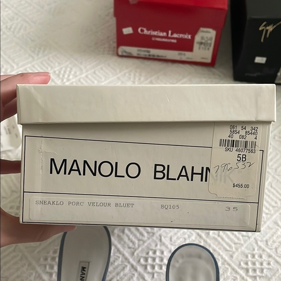 Manolo Blahnik Blue Suede sneaklo Heels - Picture 7 of 17